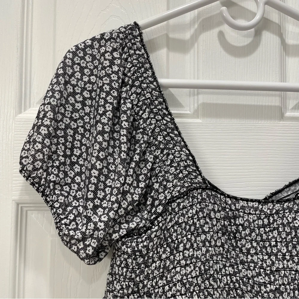 Urban Outfitters Floral Top - Picture 7 of 13